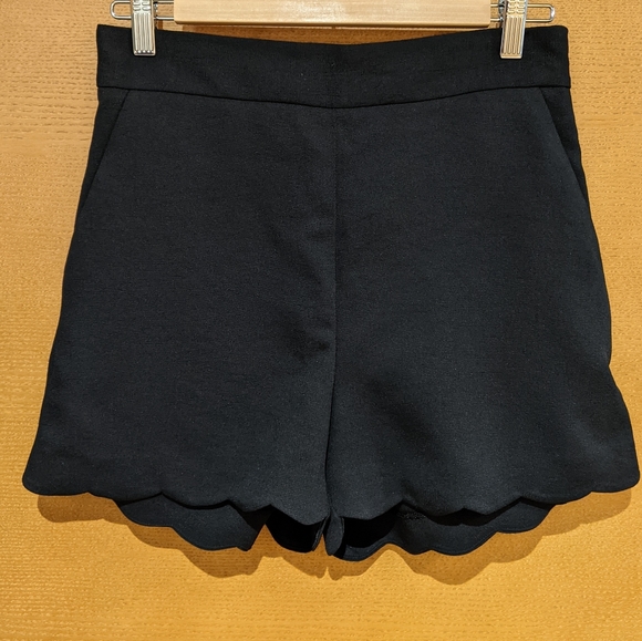 Black Wilfred Scallop Shorts BNWOT - Picture 6 of 8